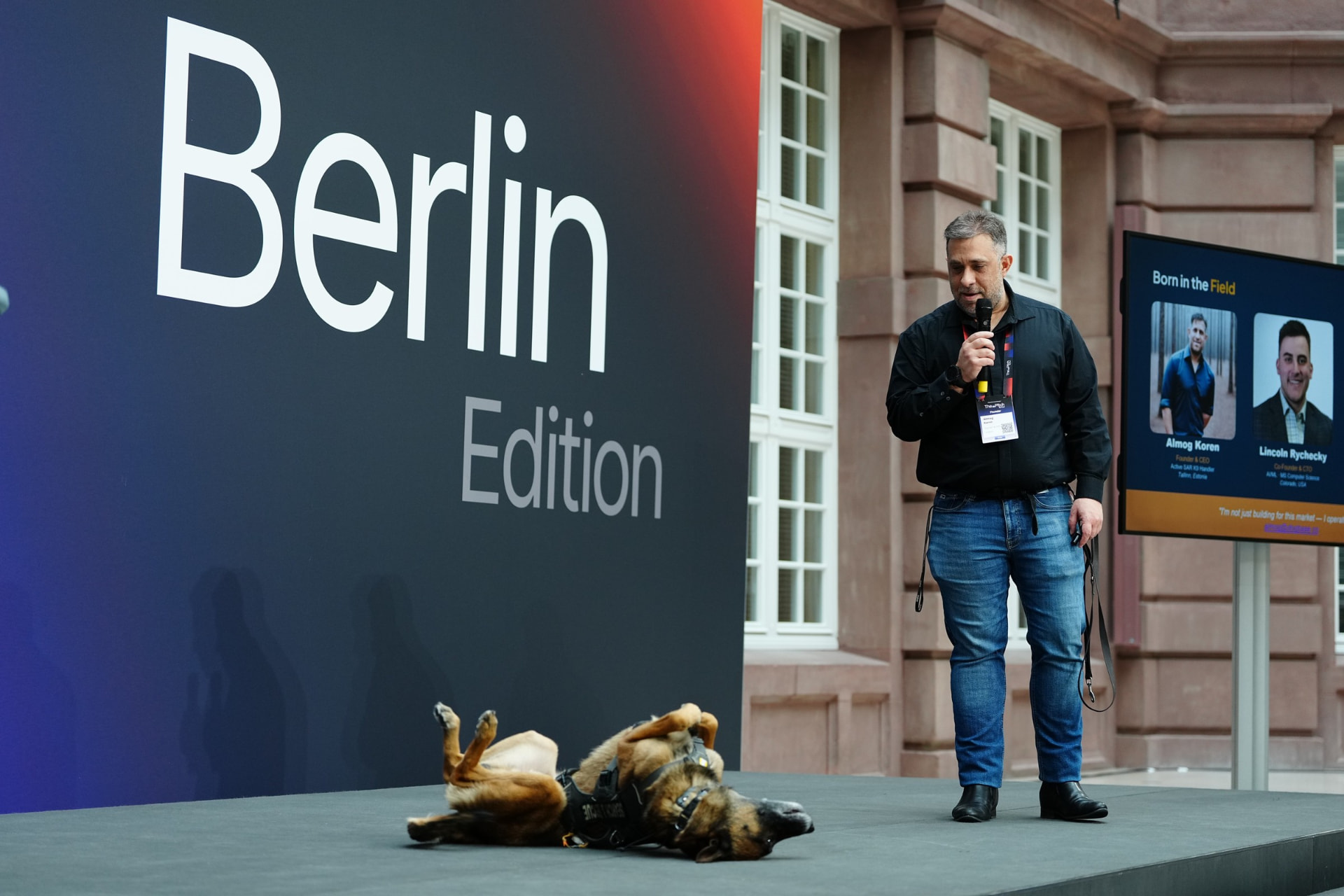A founder presenting on the Berlin Edition stage